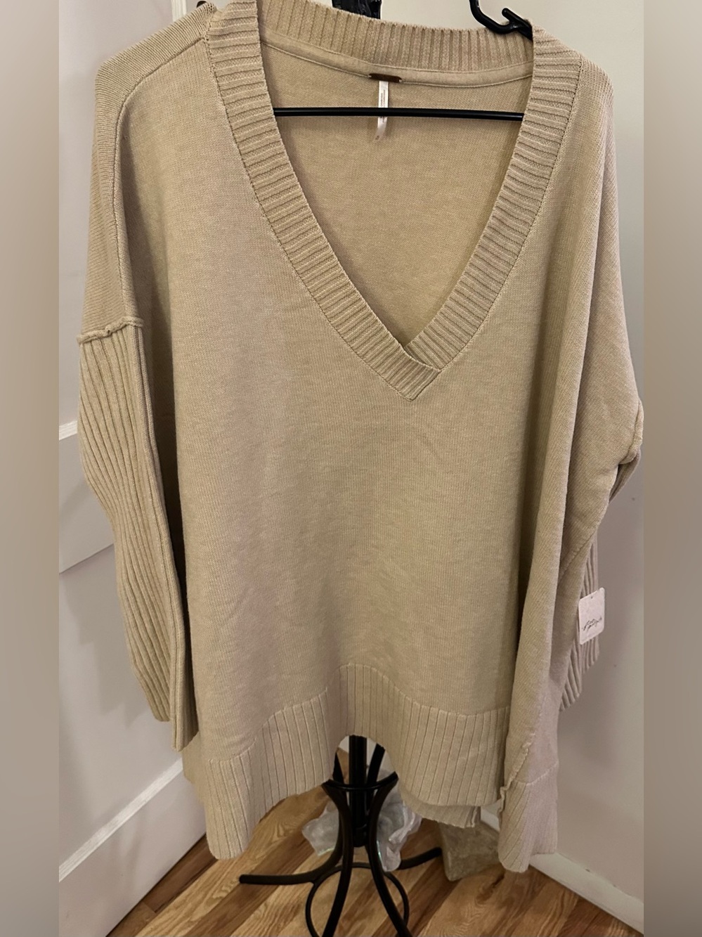 Free People Beige Sweater Size XL